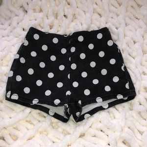 Black with white polka dots shorts Forever 21
